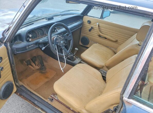 4228796 1974 BMW UK Blue Вид панелі приладів
