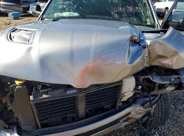 1C6SRFJT0NN188255 2022 RAM 1500 Серебряный Вид подкапотного пространства