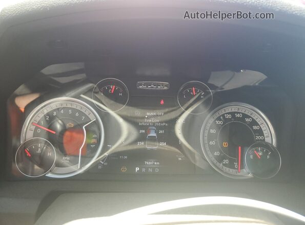 1C6RR7GT4JS214685 2018 RAM 1500 Бордовый 