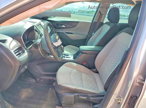 3GNAXHEV2KS624291 2019 CHEVROLET EQUINOX Silver Widok deski rozdzielczej