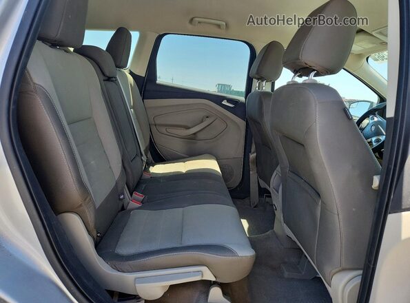 1FMCU9G9XGUB98336 2016 FORD ESCAPE Silver Vista interior trasera