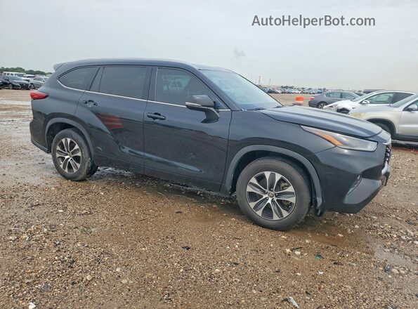 5TDGZRAH1MS039907 2021 TOYOTA HIGHLANDER Черный Вид спереди