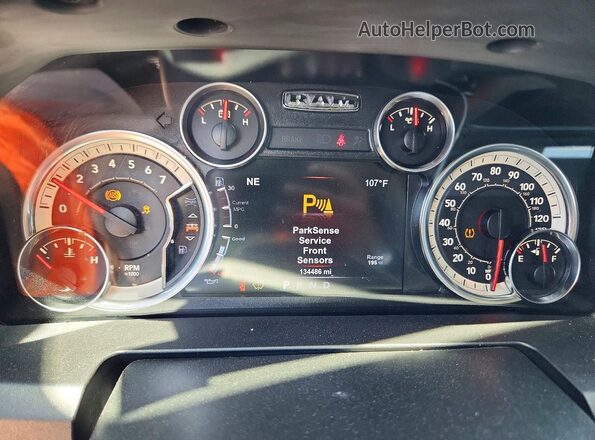 1C6RR6LT2HS683669 2017 RAM 1500 Black Widok tylnych siedzeń