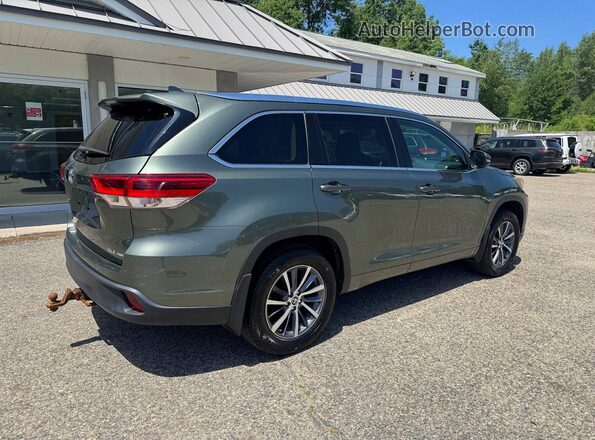 5TDJZRFH0HS457900 2017 TOYOTA HIGHLANDER Зеленый Передняя правая четверть
