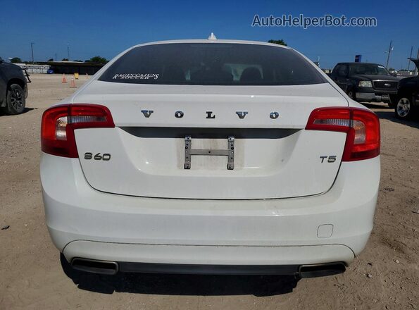 YV126MFK9G2392265 2016 VOLVO S60 White წინა სალონის ხედი