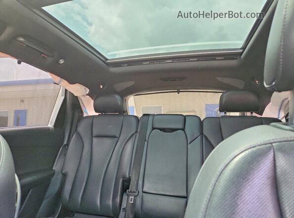 WA1VAAF79HD024082 2017 AUDI Q7 Black უკანა სალონის ხედი