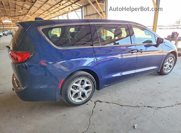 2C4RC1FG9JR111520 2018 CHRYSLER PACIFICA Blue Przód prawy