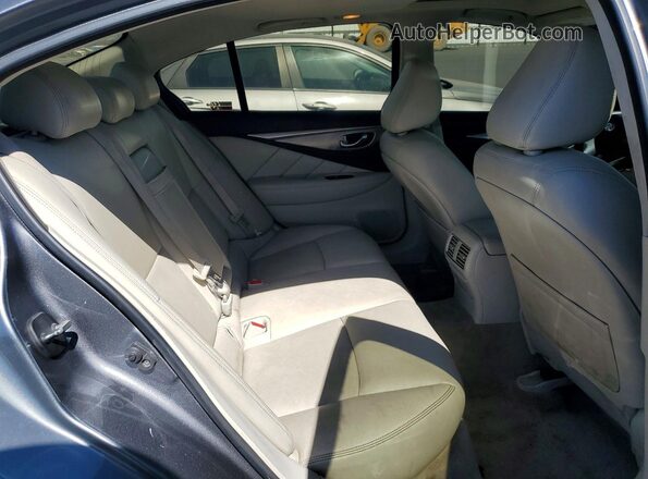 JN1CV7AP7GM201905 2016 INFINITI Q50 Charcoal Вид задньої частини салону