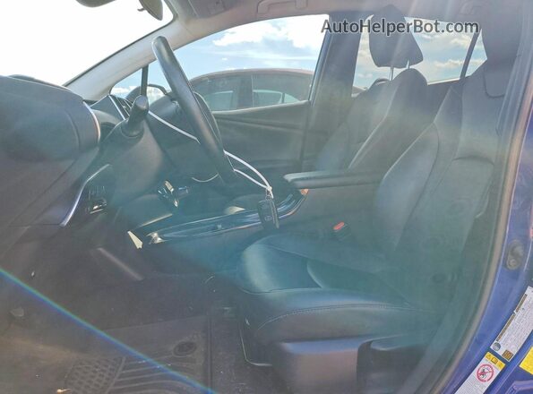 JTDKARFU2H3529187 2017 TOYOTA PRIUS Blue Dashboard view