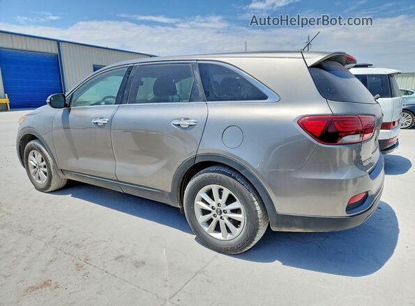 5XYPG4A5XKG483053 2019 KIA SORENTO Silver Trasero derecho