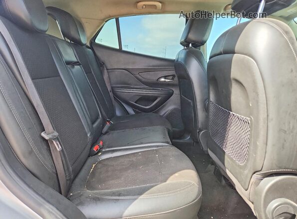 KL4CJASB9JB636964 2018 BUICK ENCORE Silver Vista del compartimento del motor