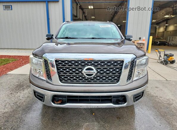 1N6AA1EJ7JN501199 2018 NISSAN TITAN Коричневый Вид сзади