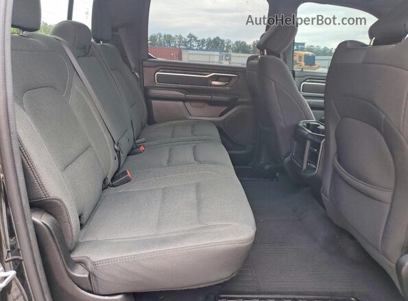 1C6SRFFT9NN280909 2022 RAM 1500 Black Widok wnętrza z tyłu