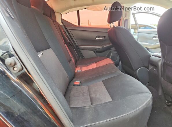 3N1AB8CV6NY293889 2022 NISSAN SENTRA Black Rear interior view