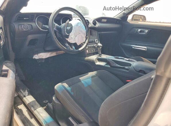 1FA6P8TH7K5122971 2019 FORD MUSTANG White Սարքավորումների վահանակի տեսք