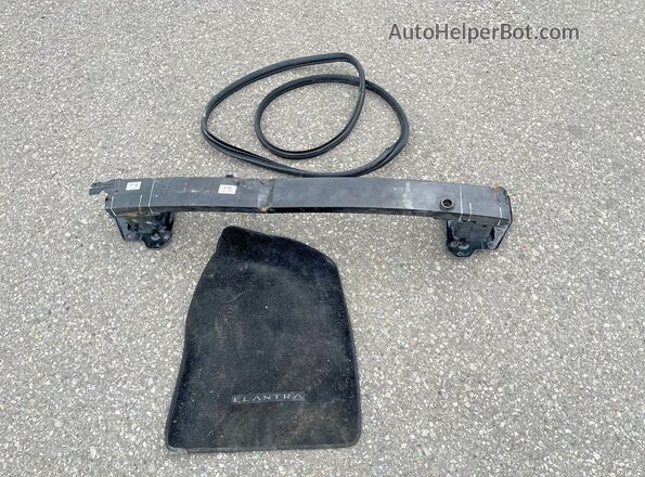 KMHLM4DGXRU775987 2024 HYUNDAI ELANTRA Black Շարժիչի բաժամունքի տեսք