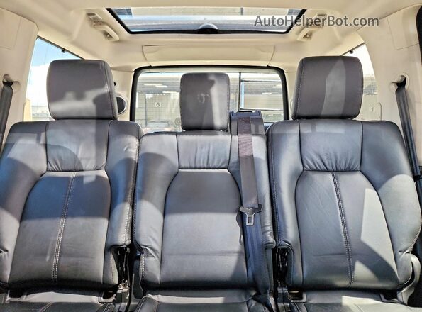 SALAK2V63GA811201 2016 LAND ROVER LR4 Black უკანა სალონის ხედი