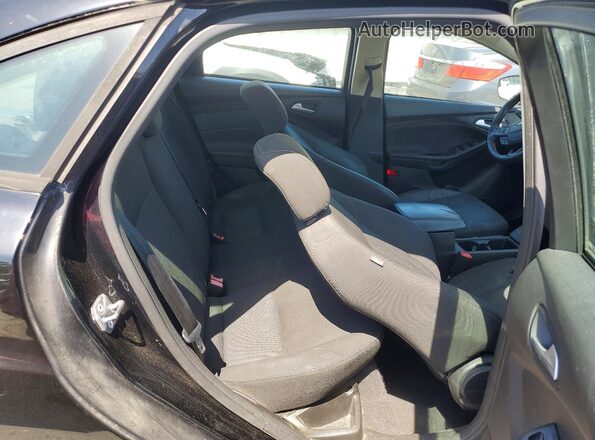 1FADP3F2XHL223833 2017 FORD FOCUS Black Rear interior view