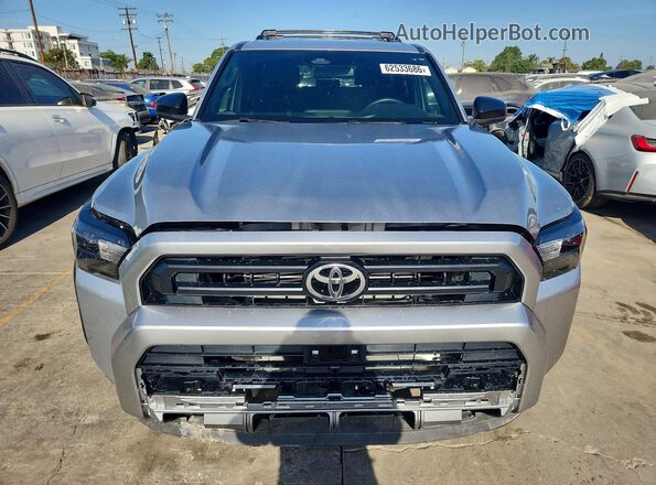 JTEVA5AR7S5003489 2025 TOYOTA 4RUNNER Серебряный Вид сзади