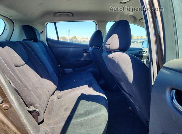1N4BZ0CP9HC301891 2017 NISSAN LEAF Brown Rear interior view