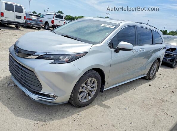 5TDJRKEC7RS217788 2024 TOYOTA SIENNA Silver Trasero izquierdo