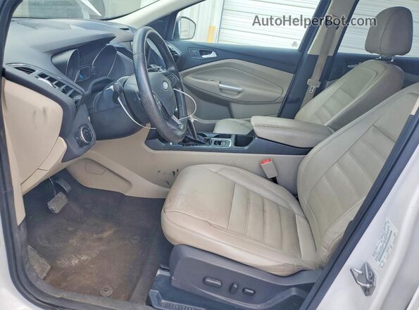 1FMCU0JD1HUB12664 2017 FORD ESCAPE White Вид панелі приладів