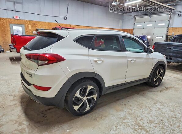KM8J3CA22GU233597 2016 HYUNDAI TUCSON Белый Передняя правая четверть