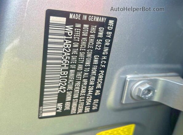 WP1AB2A56HLB10242 2017 PORSCHE MACAN Silver Rear interior view