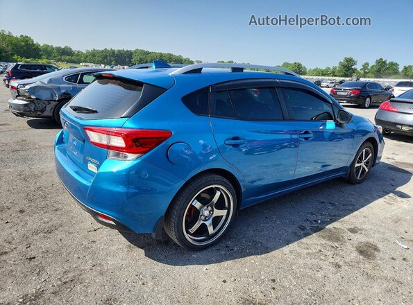 4S3GTAC67K3716374 2019 SUBARU IMPREZA Blue Delantero derecho