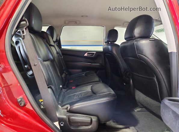 5N1DR2MM8HC688528 2017 NISSAN PATHFINDER Red Engine compartment view