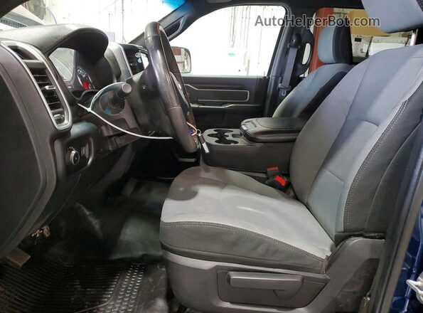 3C6UR5DJ8NG237806 2022 RAM 2500 Синий Вид панели приборов
