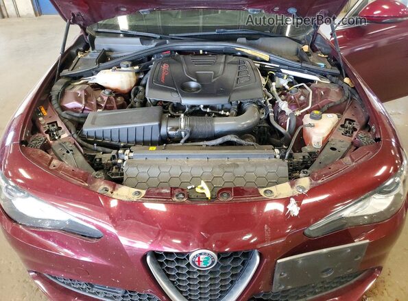 ZARFAEDN8H7558407 2017 ALFA ROMEO GIULIA Maroon Widok komory silnika