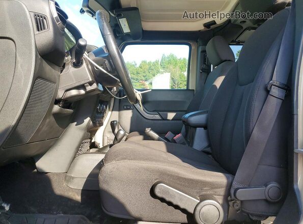 1C4BJWDG8JL858915 2018 JEEP WRANGLER Beige წინა პანელის ხედი
