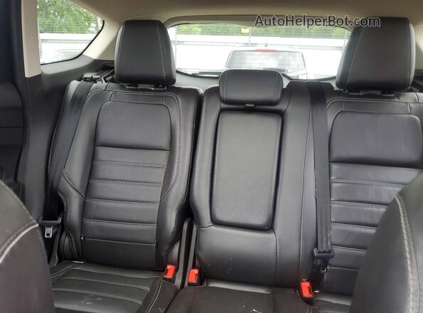1FMCU9J93HUE87066 2017 FORD ESCAPE Black Widok wnętrza z tyłu
