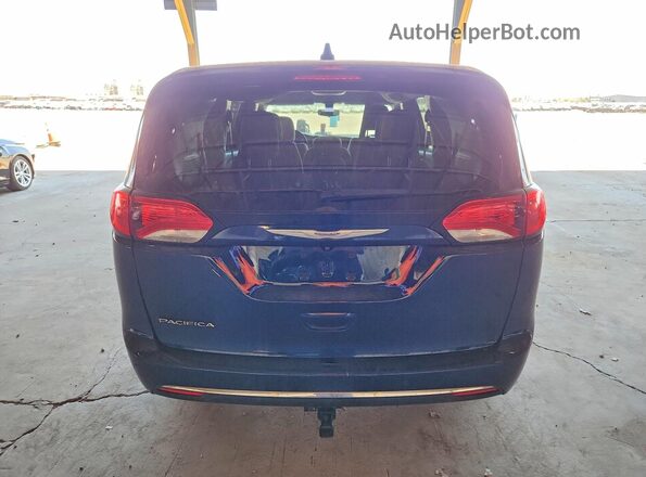 2C4RC1FG9JR111520 2018 CHRYSLER PACIFICA Blue Widok wnętrza z przodu