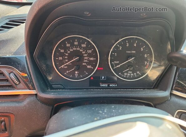 WBXHT3C33G5E47698 2016 BMW X1 Black Հետևի նստատեղերի տեսք