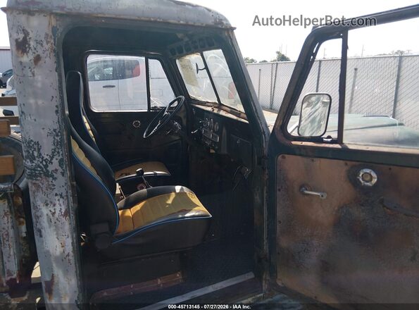 451EC123811 1970 JEEP WILLEYS Beige Սալոնի դիմացի տեսք