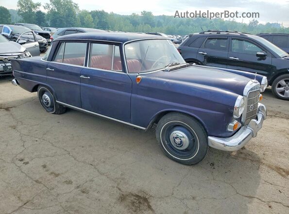 1001010115239 1965 MERCEDES-BENZ 190 Синий Вид спереди