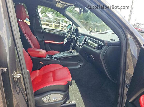 WP1AG2A59JLB62312 2018 PORSCHE MACAN Серый Вид спереди