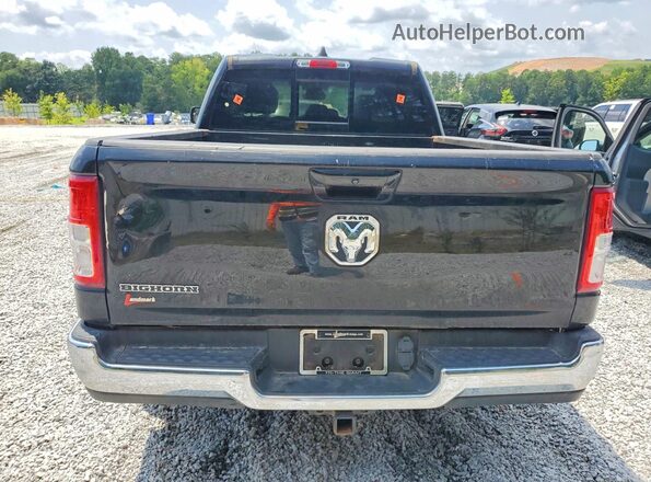 1C6RREBG0NN452049 2022 RAM 1500 Black Front interior view