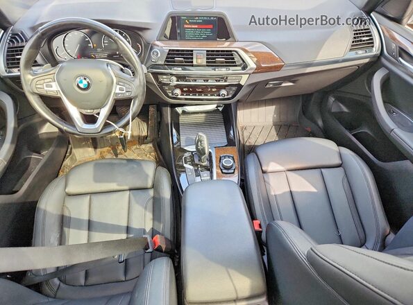 5UXTR9C56JLD62415 2018 BMW X3 White Առջևի վահանակի տեսք