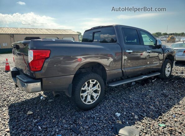 1N6BA1F48GN502769 2016 NISSAN TITAN Серый Передняя правая четверть