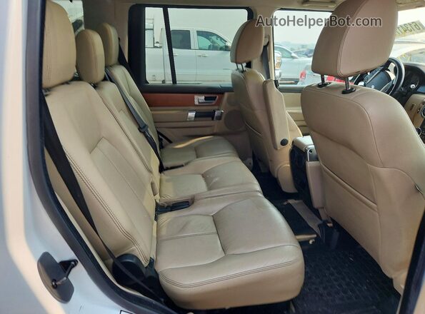 SALAK2V64GA790455 2016 LAND ROVER LR4 White Rear interior view