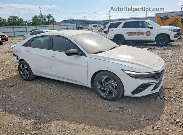 KMHLM4DJ2SU166684 2025 HYUNDAI ELANTRA White Դիմացի տեսք