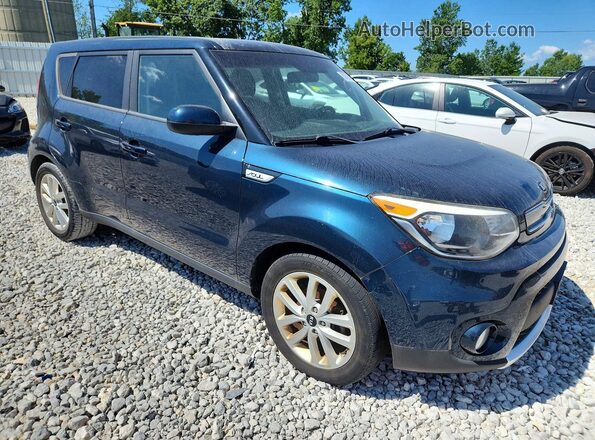 KNDJP3A53J7587508 2018 KIA SOUL Blue Вид спереду