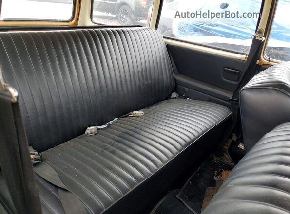4632082403 1973 VOLKSWAGEN 412 Gold Widok tylnych siedzeń