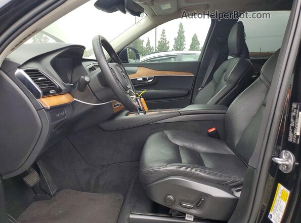 YV4H60CNXP1912211 2023 VOLVO XC90 Black Vista del salpicadero