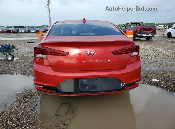 5NPD84LF8KH420158 2019 HYUNDAI ELANTRA Red წინა სალონის ხედი