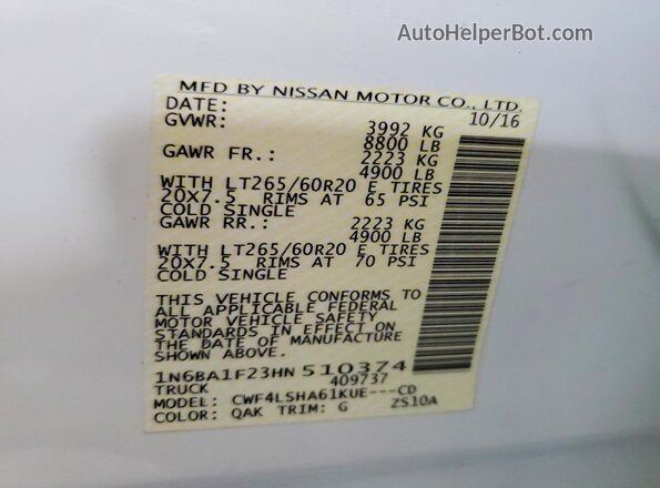 1N6BA1F23HN510374 2017 NISSAN TITAN White Vista de la etiqueta del VIN