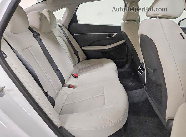 KMHL24JJ2TA142883 2026 HYUNDAI SONATA White Widok wnętrza z tyłu